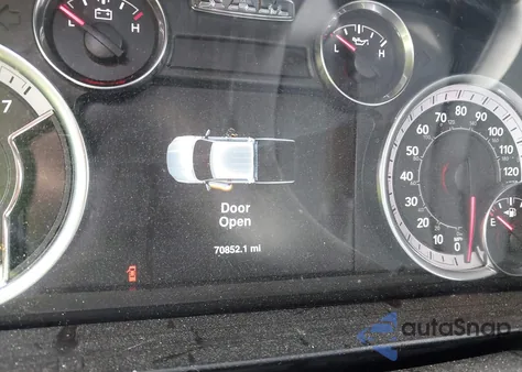 2022 Ram 1500 Classic Tradesman 4X4 6'4 Box z USA, uszkodzony, nr VIN 1C6RR7FG2NS156778